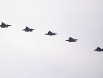 美军F-35战机现身波多黎各，委渔船遭美国驱逐舰非法扣押，委内瑞拉发声：是直接挑衅