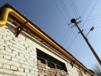 代表建议在农村集中供热，出发点很好实现难度大