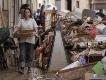 西班牙洪灾已致216人死亡