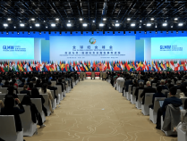 “行之苟有恒，久久自芬芳”的深意与内涵是什么？