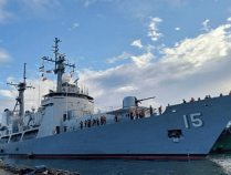 黄岩岛爆发激烈交锋,美罕见沉默,中方水炮清场,菲船已逃窜