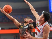 官宣：山东男篮与外援威金顿解约