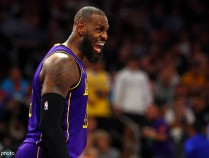 詹姆斯14中3近年最差一战 赛后透露已生病多日