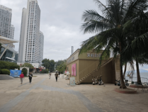 单价1.6万元买的海景房，如今二手房仅6000多元！开发商改造道路遭业主强烈反对：散步时景观视野将受明显影响