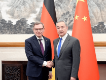 是可忍孰不可忍！中德外长会谈，王毅用两句话点醒德国