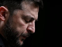 特朗普提醒泽连斯基,普京同意可以不要更多领土,但是和平协议的字必须签!