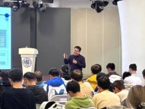 “计智讲堂 × 光华多厅”讲座回顾｜叶广楠教授：从求学到报国，做“五个金融”的践行者