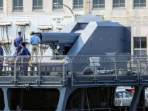 中方不见高市早苗，24小时内自卫队电磁炮亮相！解放军枪已上膛