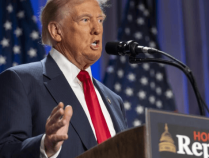 美国曝出千万吨稀土,中方反制没用了?结果下一秒,美军就要跪