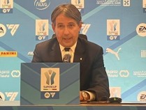 小因扎吉:2-1的球是对阿斯拉尼的犯规 那个任意球重新点燃了比赛