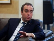 法国总理勒科尔尼昨天组阁今天辞职，总统马克龙已接受