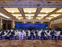 中国海军帮加蓬海军修理护卫艇 加蓬海军参谋长提供一个细节