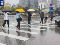 节后首个工作日 北京通勤通学叠加降雨出行压力大
