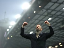 完美卸任？范尼带曼联3胜1平狂轰11球 阿莫林今日与他谈留队