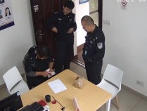 男子凌晨快递巨额现金 竟是为了“抱得美人归”