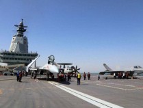 福建舰三大机型弹射起飞，美国代表团在北京收到忠告！这下破防了