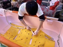 温暖到家!上门助浴服务让老人“洗”迎新春