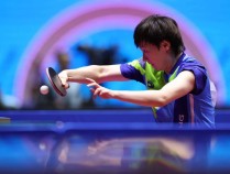 王曼昱战胜孙颖莎,成为卫冕全运会乒乓球女单冠军第四人